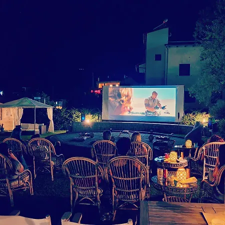 Theatro Odysseon Ξενοδοχείο 4*