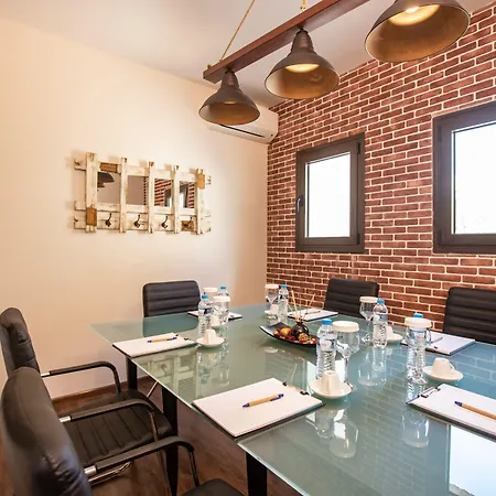 Theatro Odysseon Отель Калампака