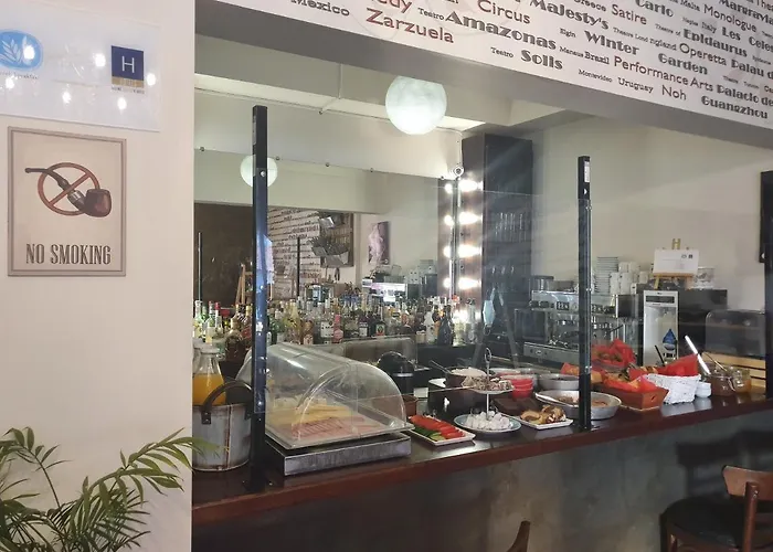 מלון Theatro Odysseon