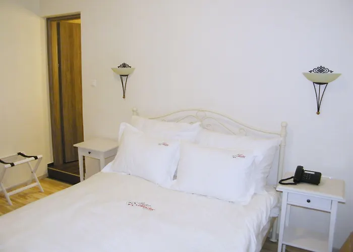 מלון Theatro Odysseon קאלאבאקה