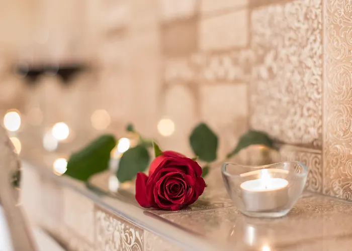 מלון Theatro Odysseon 4*